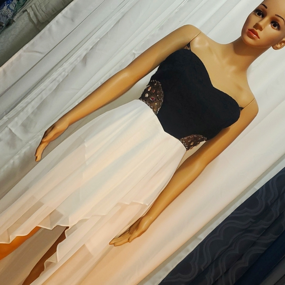 Young lady  for any event
